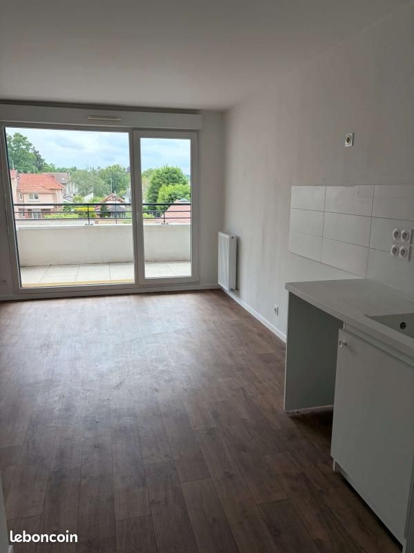 Appartement 3 pièces 54 m² · à Dammarie-les-Lys · 54 m² · 877 €