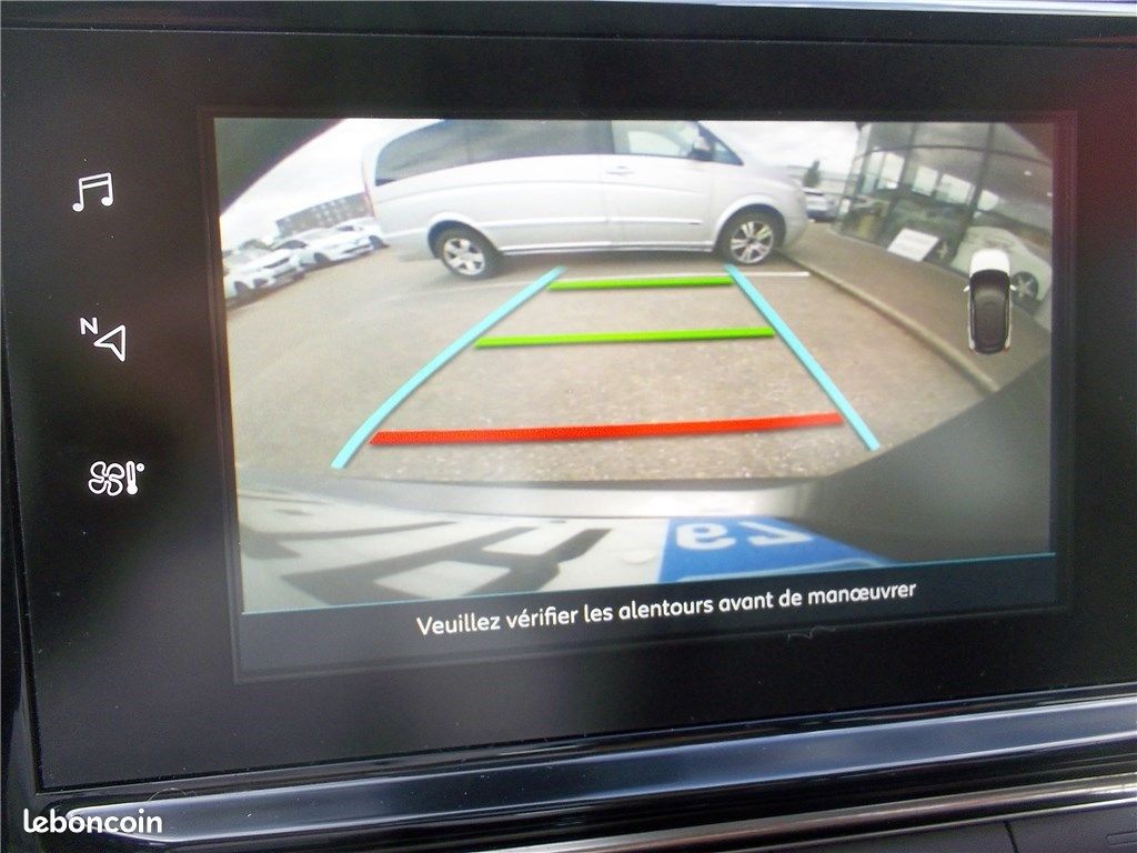 Citroën C3 III PURETECH 110 S&S Shine (image 7)