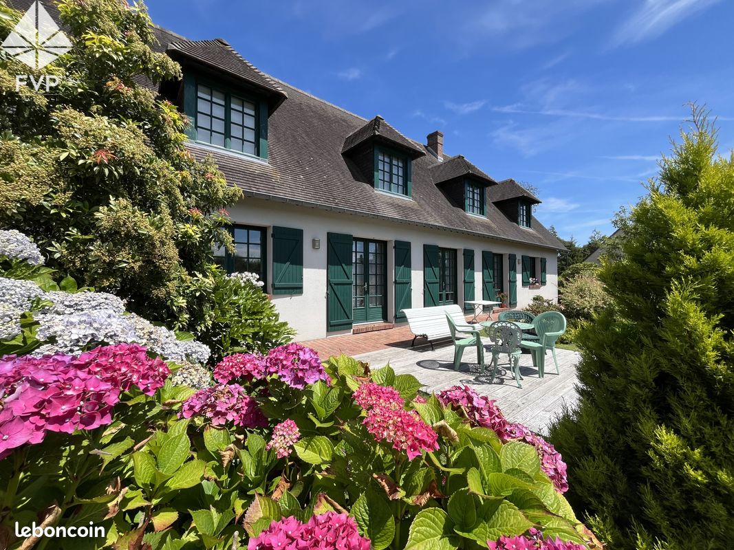 Maison 7 pièces 194 m² · à Angerville-la-Martel · 194 m² · 265 000 €