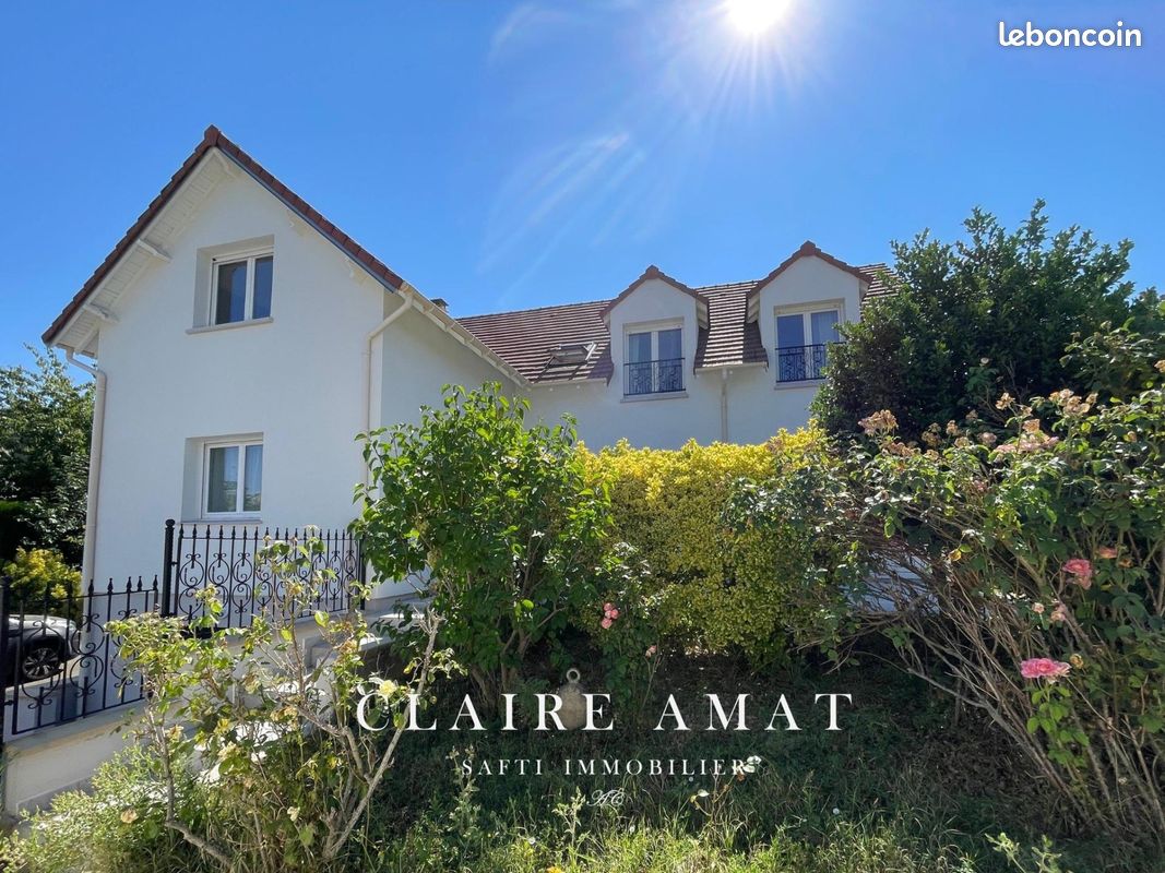 Maison 9 pièces 176 m² · à Plaisir · 176 m² · 660 000 €