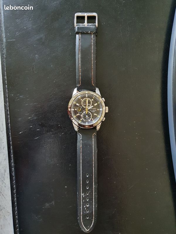 Montre chronographe Seiko Chronograph 100M (Mouvement 7T62) à pile (image 2)