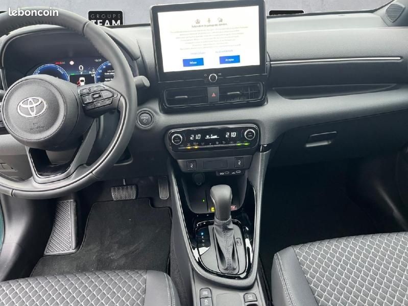Toyota Yaris 130h Collection 5p MY25 (image 11)