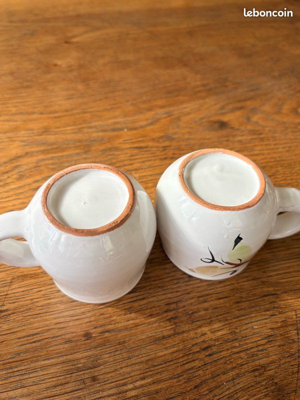 2 petites tasses blanche en terre cuite décoré (image 7)
