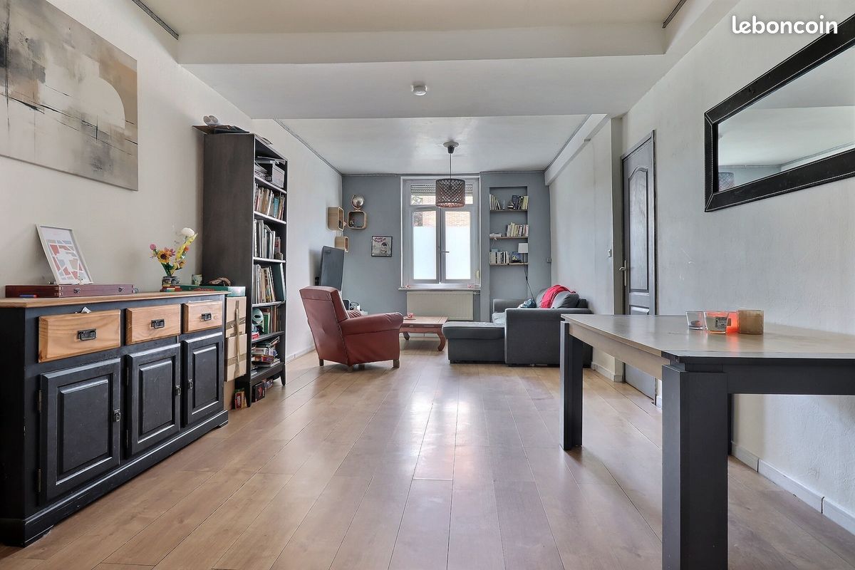 Maison 5 pièces 101 m² · à Lille · 101 m² · 230 000 €