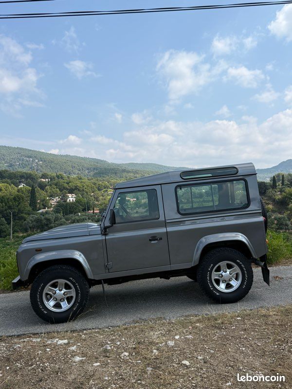 LAND ROVER DEFENDER 90 TD4 122 - parfait etat / ct vierge (image 2)