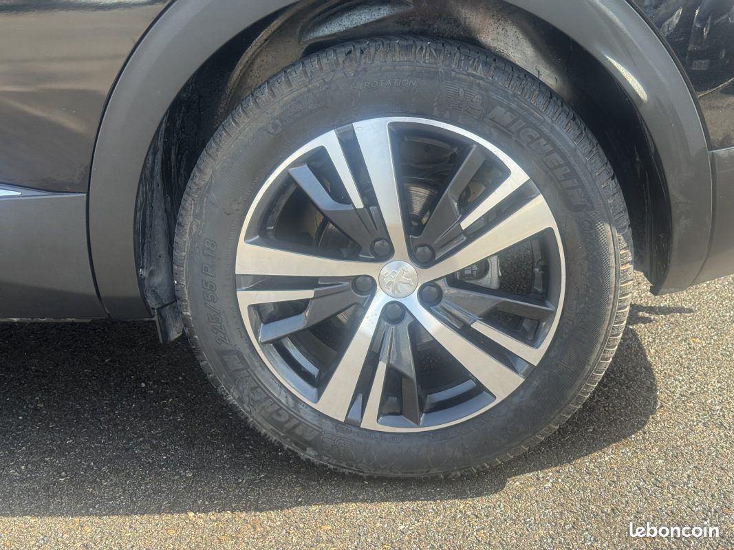 PEUGEOT 3008 II 1.2 Turbo 130 ACCESS 2018 (image 28)