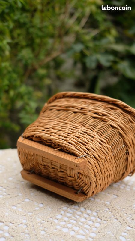 Panier décoratif vintage en osier (image 4)