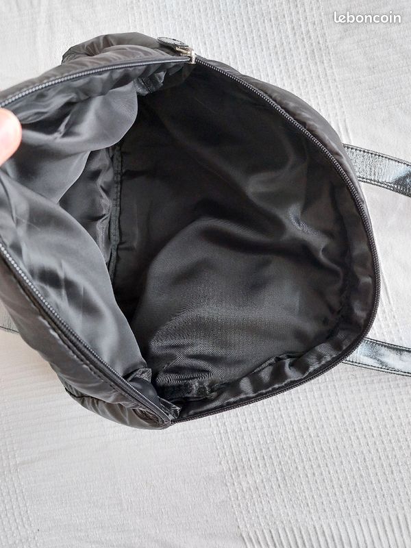 Sac à main noir, Vintage, matelassé / doudoune, 90's style (image 3)