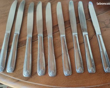 Couteaux anciens (Gebraucht) in Aumont für CHF 49 - mit Lieferung auf