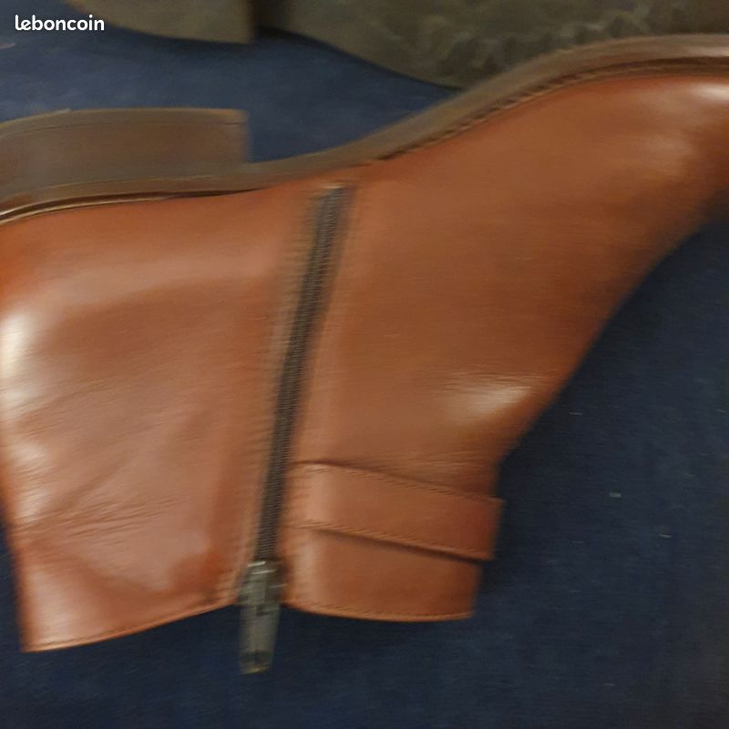 Paire de bottines, boots marron (image 4)