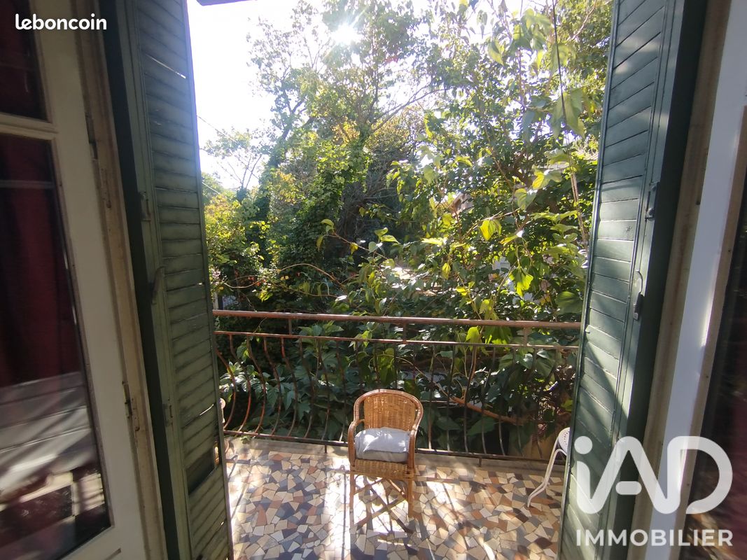 Maison 5 pièces 132 m² · à Nîmes · 132 m² · 261 000 €