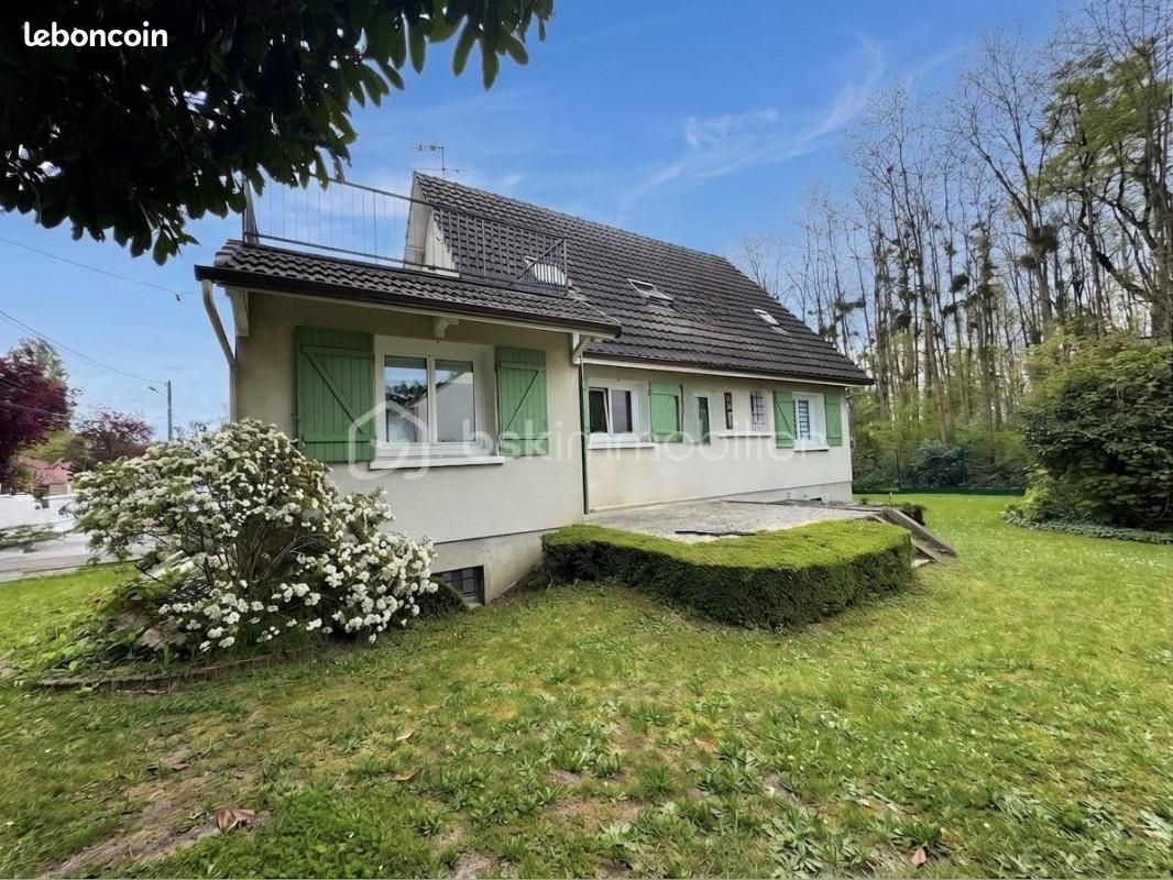 Maison 6 pièces 147 m² · à Saint-Germain-lès-Arpajon · 147 m² · 359 000 €