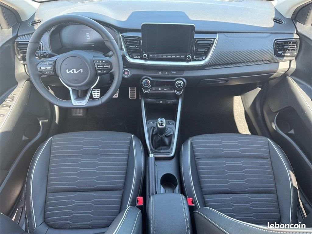 Kia Stonic 1.0 T-GDI 100 CH BVM6 GT-line (image 11)