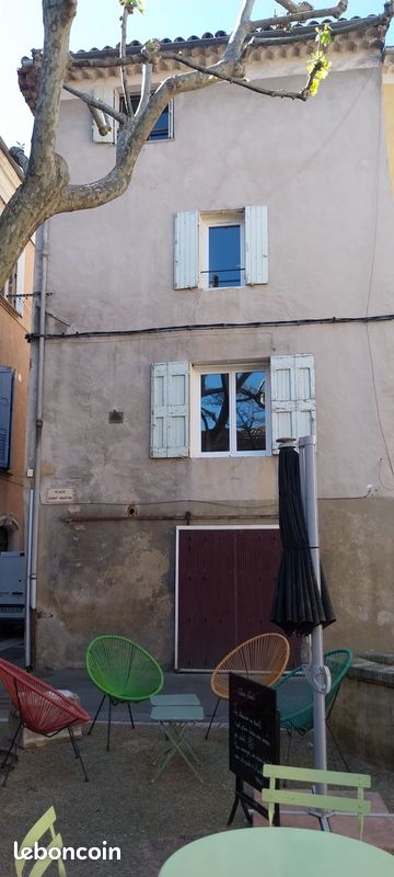 Immeuble 10 pièces 220 m² · à Apt · 220 m² · 169 000 €