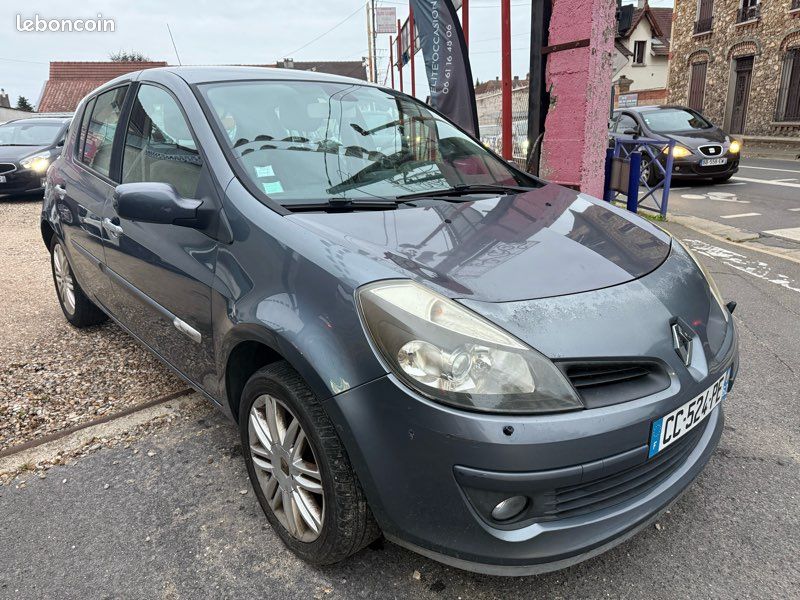 Renault Clio III 1.6 i 16V 110ch Finition Initale Kit Distribution Entretien Ă Jour (image 1)