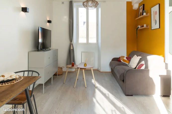 Studio Meublé à Cires-lès-Mello - Centre-Ville