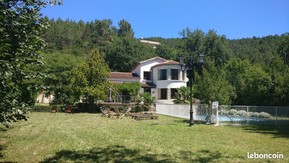 Maison 7 pièces 210 m² · à Chambon · 210 m² · 397 000 €