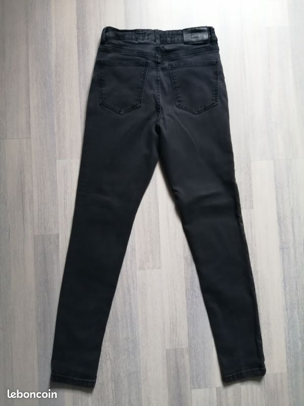 Jeans noir "Jennyfer", taille 36 (del27) (image 3)