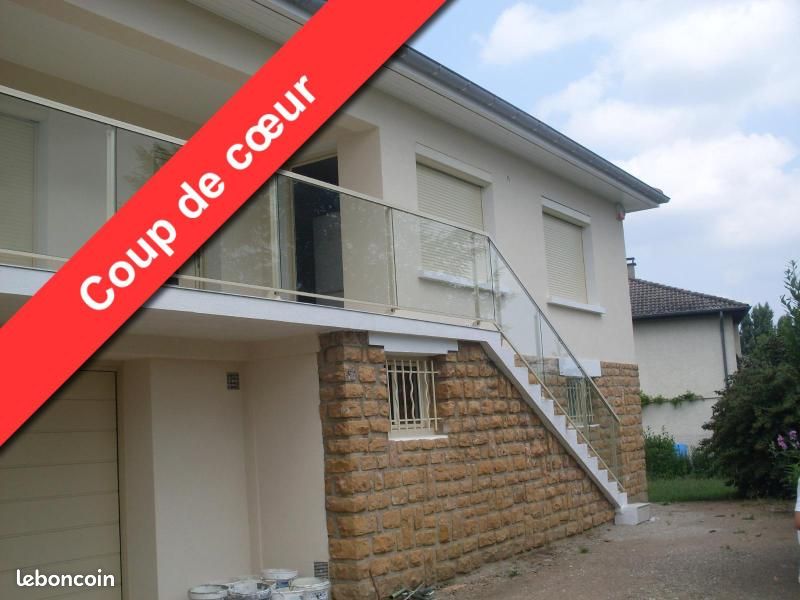 Maison 5 pièces 156 m² · à Saint-Genis-les-Ollières · 156 m² · 2 100 €/mois