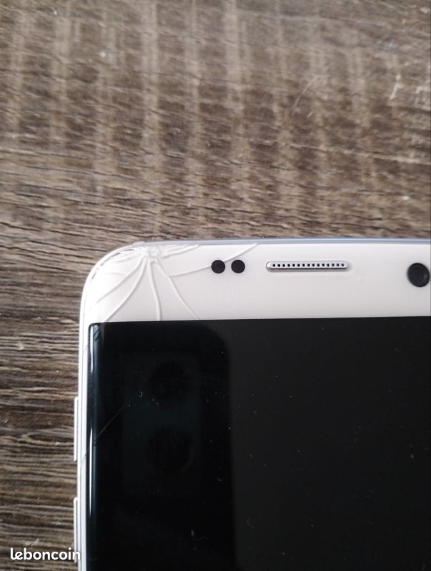 Samsung Galaxy s7 edge blanc 32go (image 3)