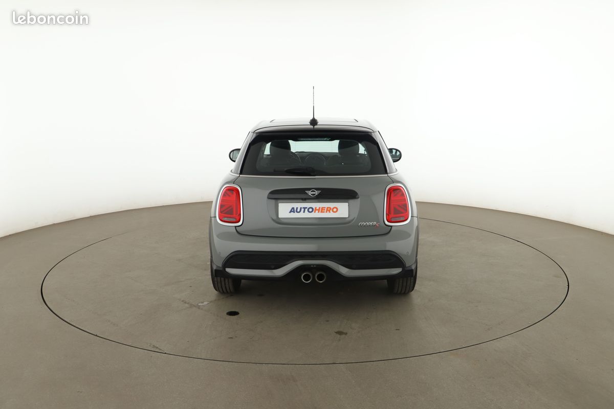 MINI Mini Cooper S Edition Camden BVA7 5P 178 ch (image 12)