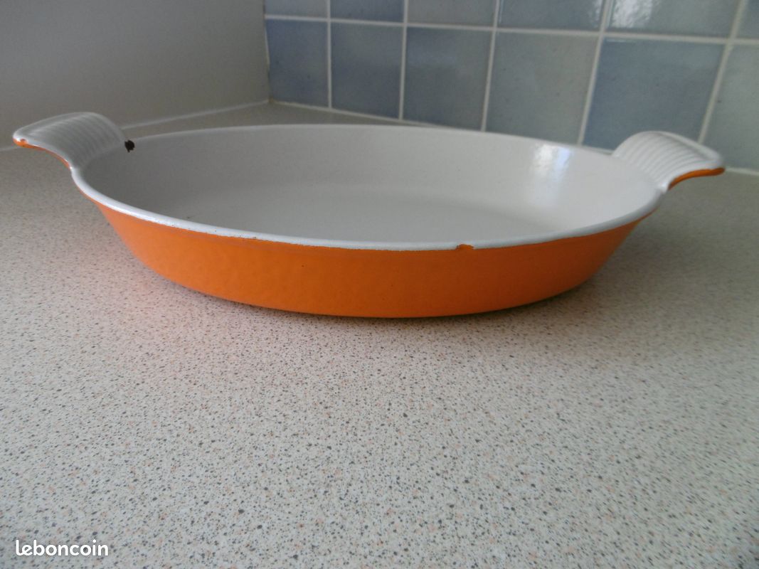 Plat à Tarte Ovale Le Creuset Grès Couleur Roux 28 Cm Très Bon état