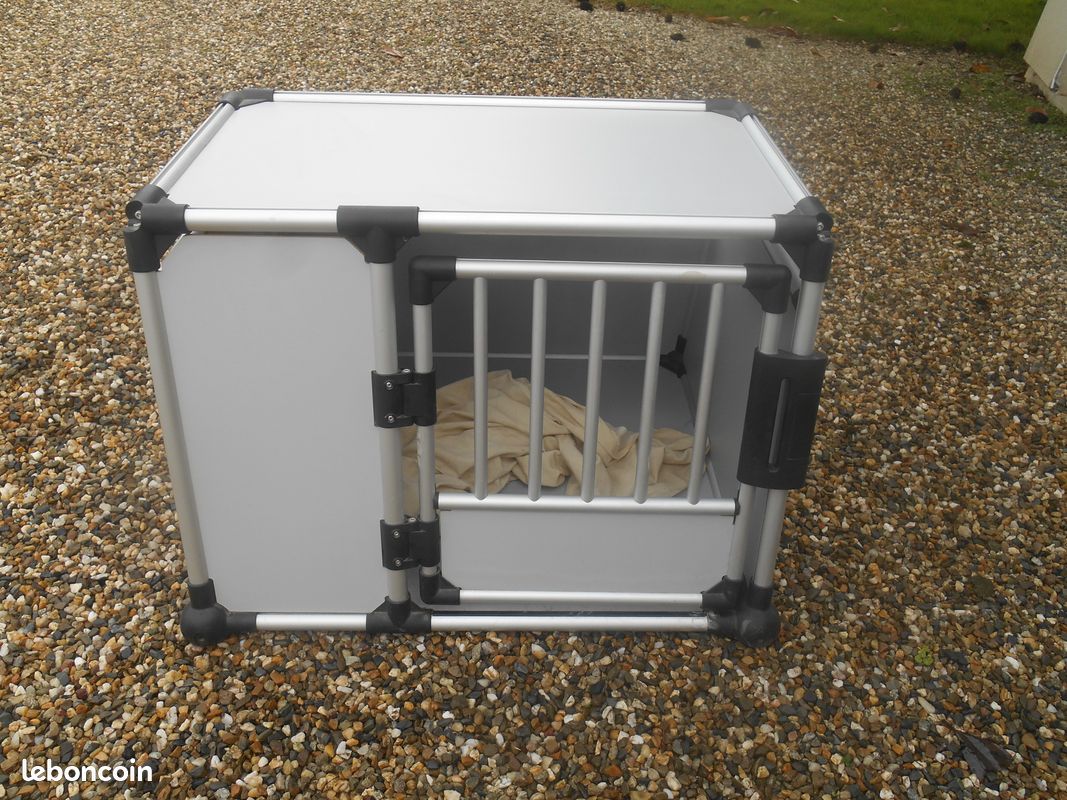 Cage pour chien en alu pour coffre de voiture (image 3)