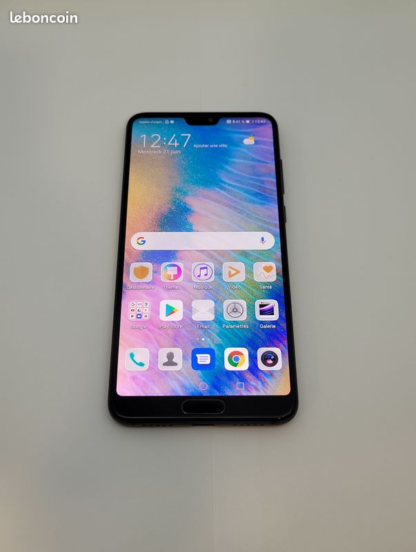 Smartphone Huawei P20 Pro 128Go 6Go RAM Neuf Sous Blister - Désimlocké, Garantie 1 An