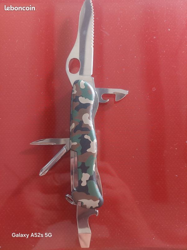 Victorinox camouflage (image 1)