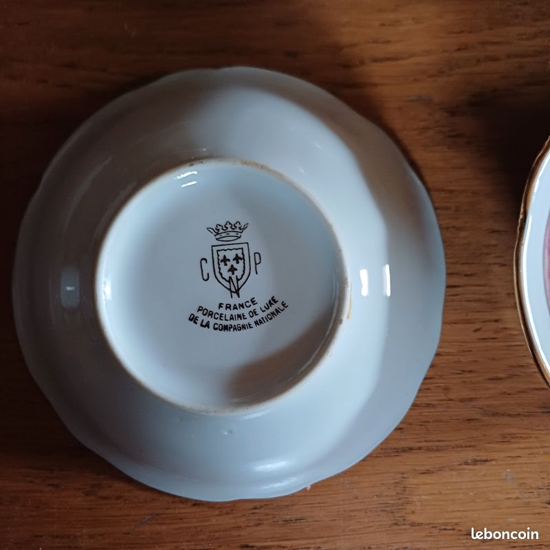 Porcelaine de table (image 1)