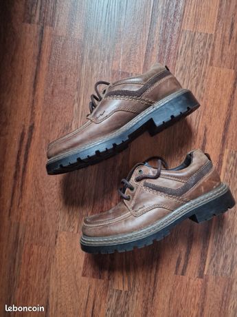 Chaussures de ville marque TRAPPEUR