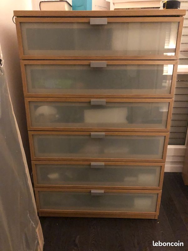 Commode IKEA (image 1)