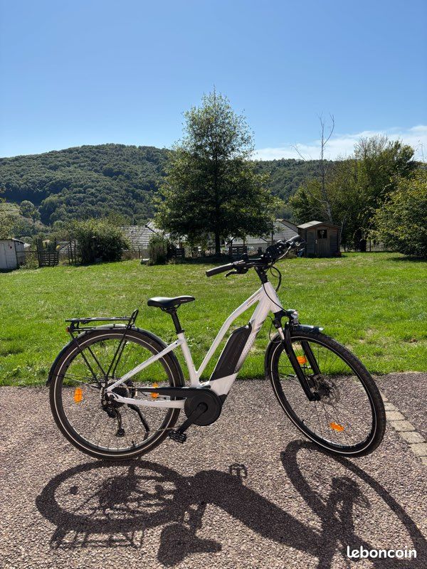 Lapierre E-Urban 4.4 (image 1)