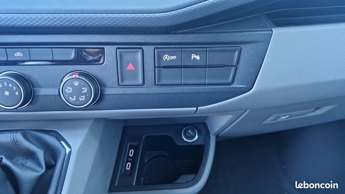 Volkswagen Transporter L1H1 2.0 TDI 150 BVM6 BUSINESS (image 23)