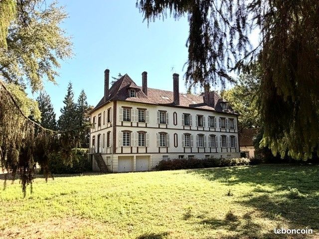 Maison 17 pièces 800 m² · à Verneuil d'Avre Et d'Iton · 800 m² · 1 190 000 €