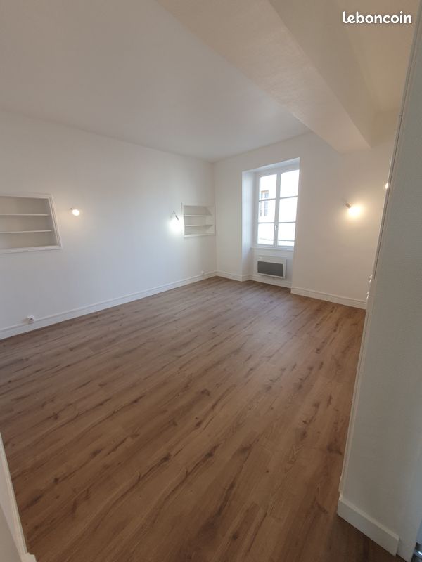 Appartement 3 pièces 56 m² · à Étampes · 56 m² · 885 €
