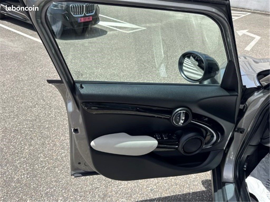 Mini 5 portes MINI F55 HATCH Cooper 136 ch BVA6 Edition Blackfriars (image 18)
