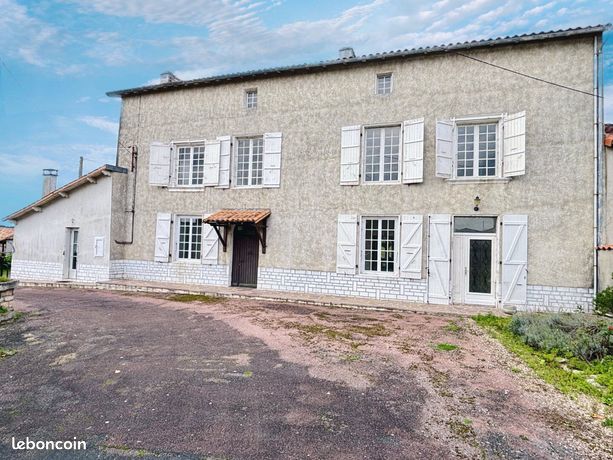 Maison 11 pièces 216 m²