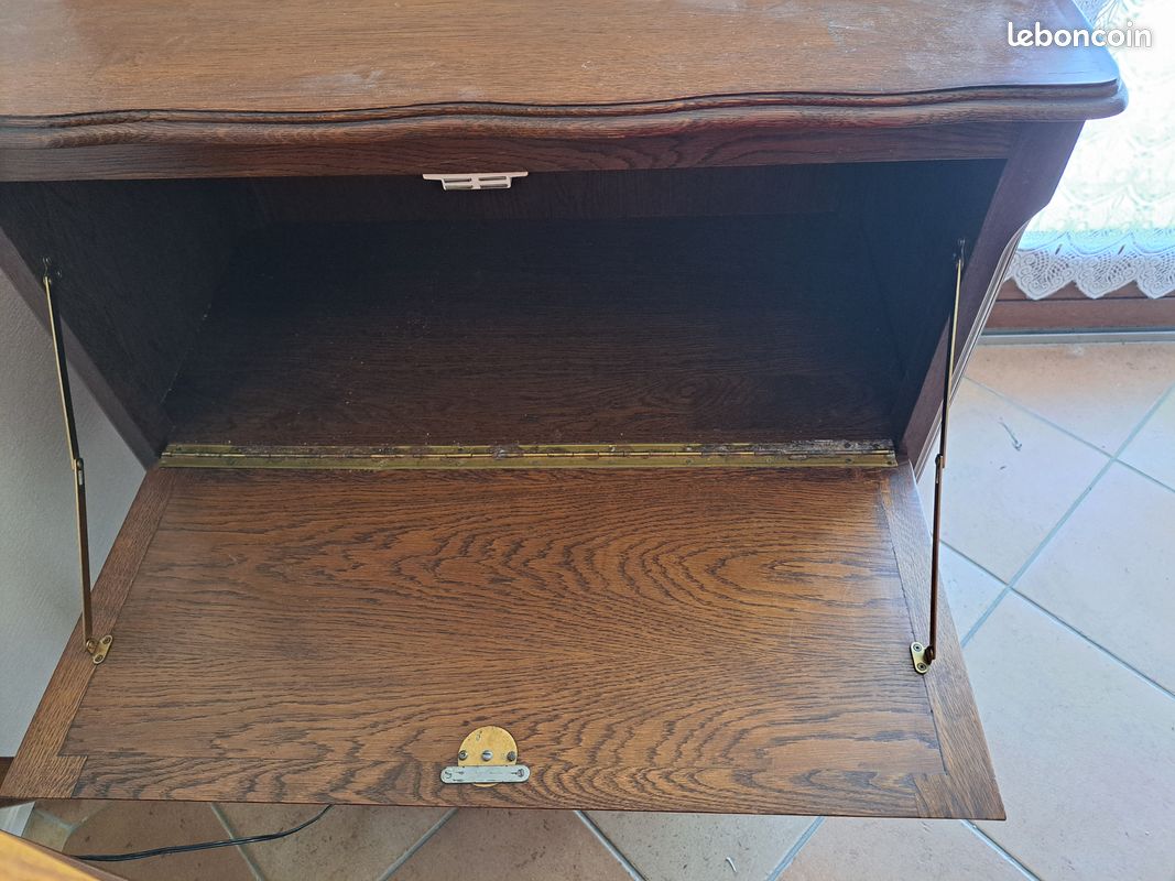Commode (image 2)