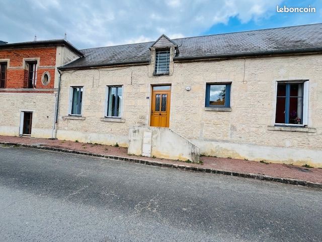 Maison 4 pièces 80 m² · à Festieux · 80 m² · 700 €/mois