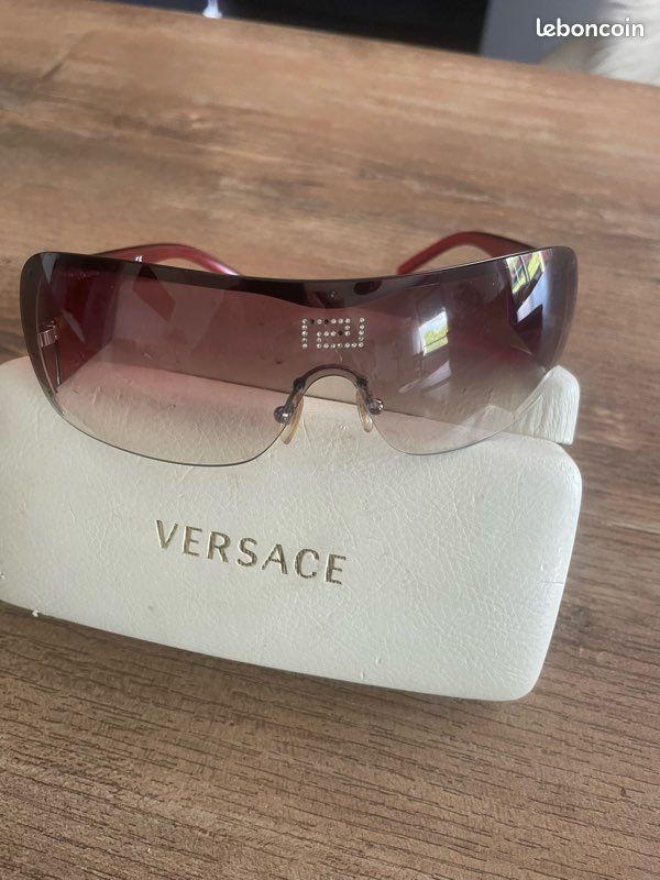 Lunettes solaires Versace (image 1)
