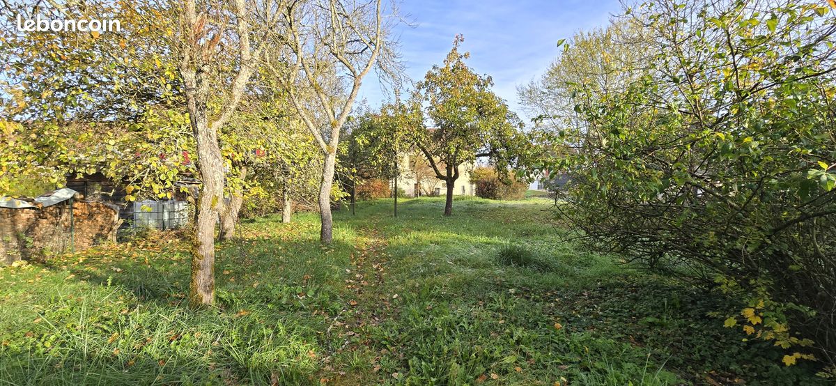 Terrain 985 m² · à Chèvremont · 985 m² · 89 000 €