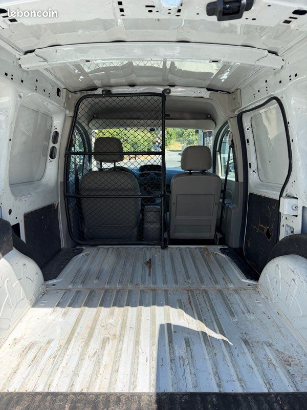 Renault Kangoo 1.5 dCi 90 cv Fourgon / Porte latérale Climatisation régulateur de vitesse Attelage / Garantie 6 mois (image 8)