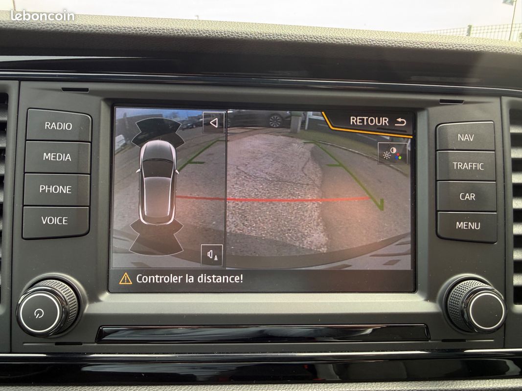 SEAT Leon SC 2.0 TSI 290 CH CUPRA BVA - CARPLAY/ANDROID AUTO - REGULATEUR ADAPTATIF - SIEGES AV CHAUFFANTS - (image 29)