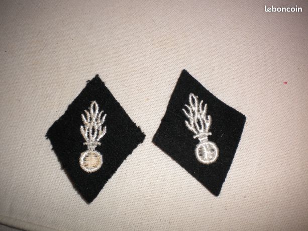 Patte De Collet Gendarmerie En Cannetille – Ancienne, Usée, Pour Collection