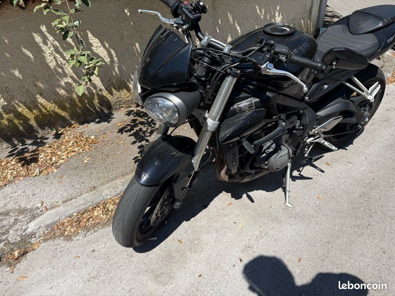 TRIUMPH STREET TRIPLE 660s abs éligible A2 (image 2)