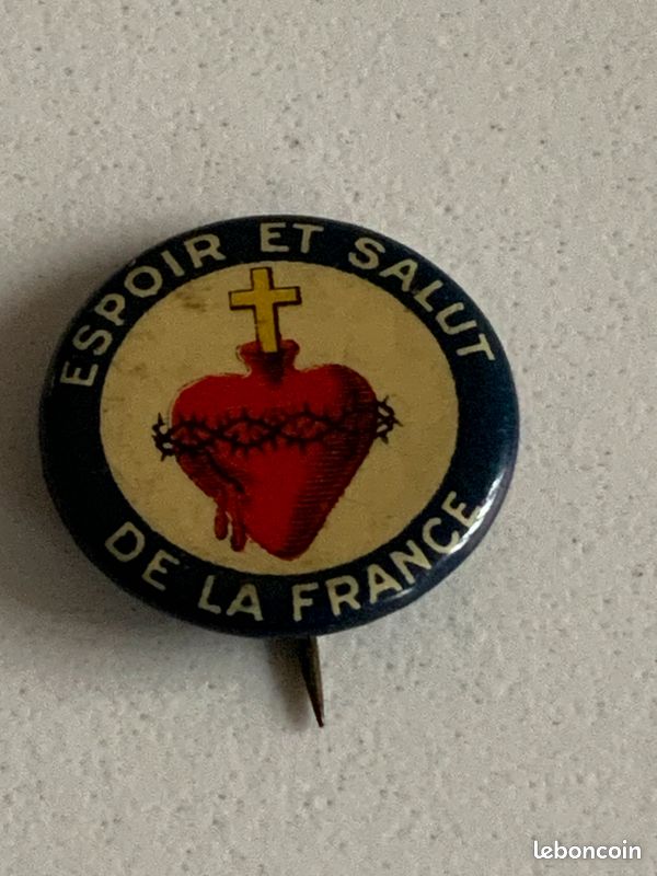 Patch Brodé Sacré Cœur - Espoir Et Salut De La France - 8x6,4 Cm, Qualité Militaire, Dos Scratch Et Support à Coudre