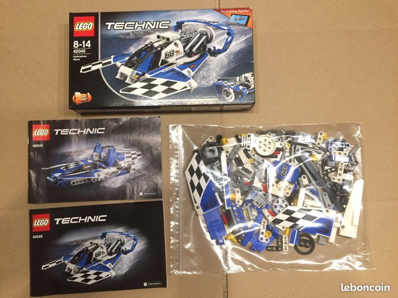Lego technic 42045 - L'hydravion de Course (image 2)