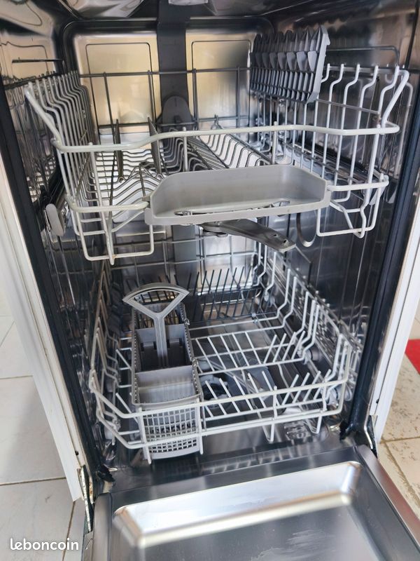 Lave-vaisselle encastrable 45 Bosch (image 2)