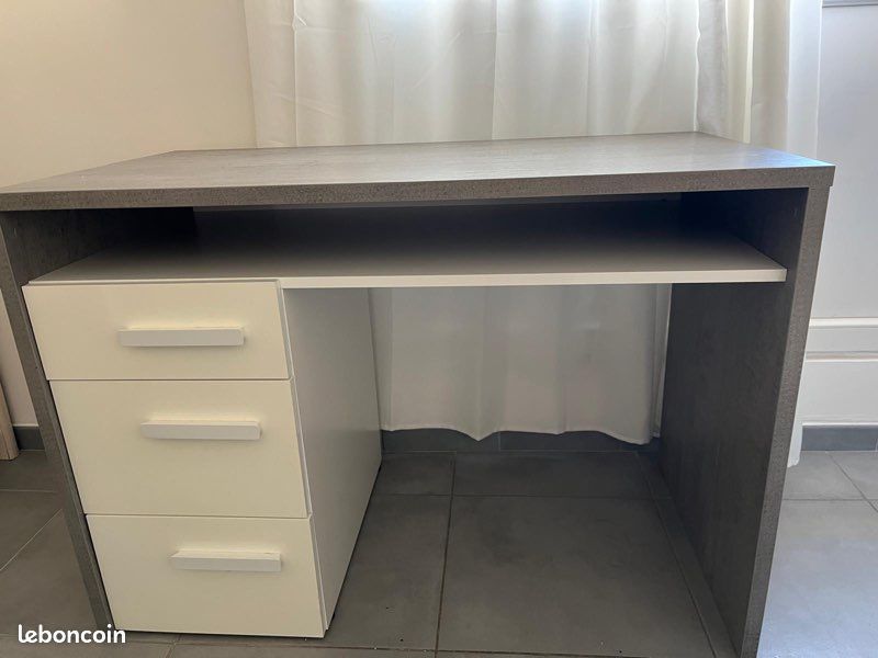 Bureau (image 3)
